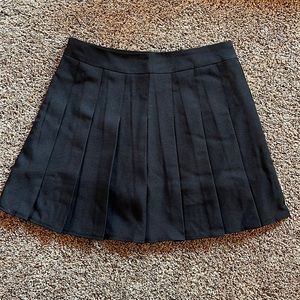 Black Skort